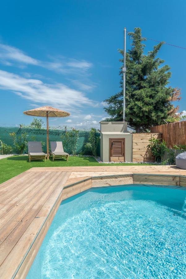 Modern House With Pool Near Beach Gazi Exterior photo